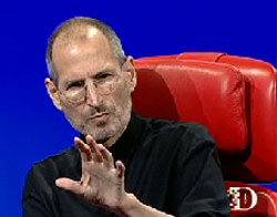 Steve Jobs, CEO da Apple, sugeriu na D8 que a o iPad pode ajudar a mídia a sair de sua crise - Foto: reprodução